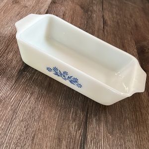 vintage Fire King Anchor Hocking blue corn flower milk glass casserole dish